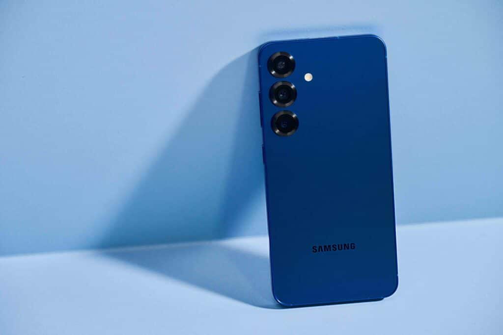 Не просто телефон, а дигитален партньор: Samsung Galaxy S25+ е истински AI асистент
