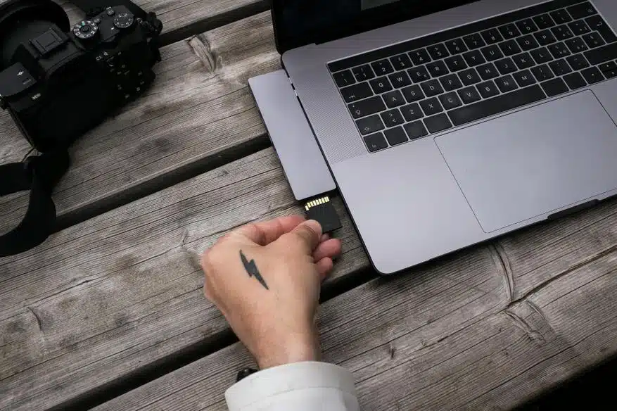 Безопасното изваждане на USB стика: мит или необходимост