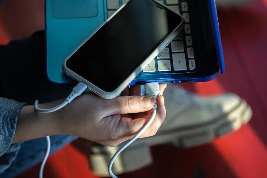 Безопасното изваждане на USB стика: мит или необходимост