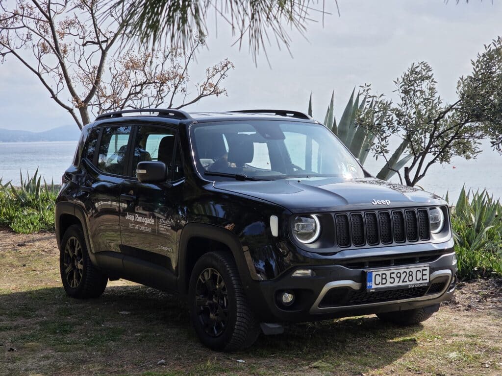 Jeep Renegade 4xe PHEV – Малък, но корав: Истински офроудър или градски хибрид?