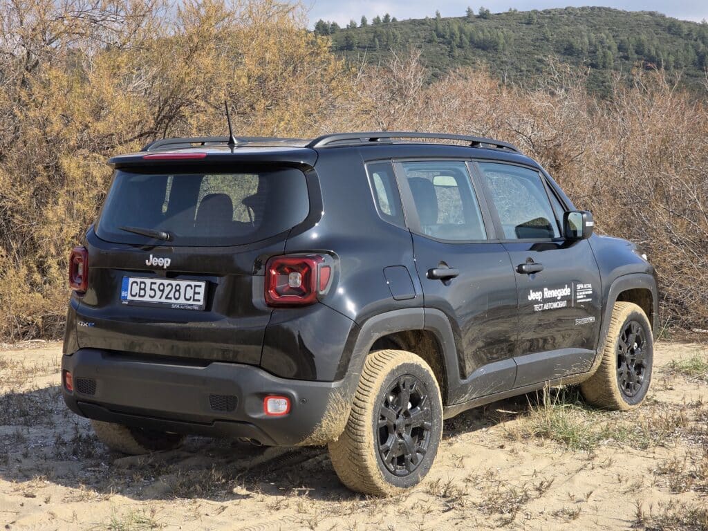 Jeep Renegade 4xe PHEV – Малък, но корав: Истински офроудър или градски хибрид?