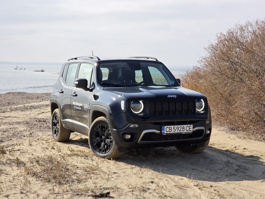 Jeep Renegade 4xe PHEV – Малък, но корав: Истински офроудър или градски хибрид?