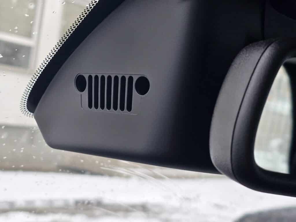 Jeep Renegade 4xe PHEV – Малък, но корав: Истински офроудър или градски хибрид?
