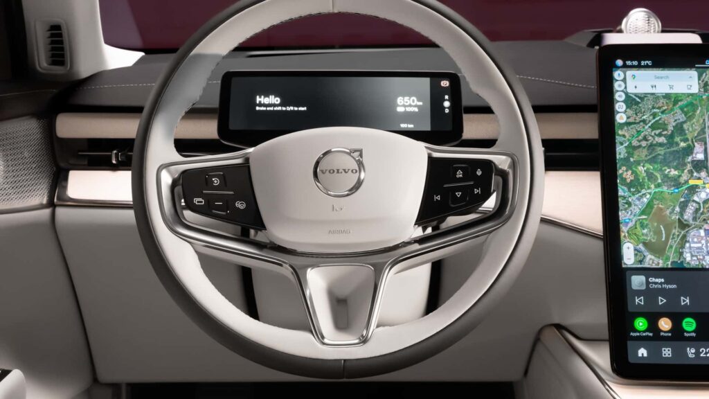 Новото Volvo ES90 – изцяло електрически седан с пробег от 700 километра