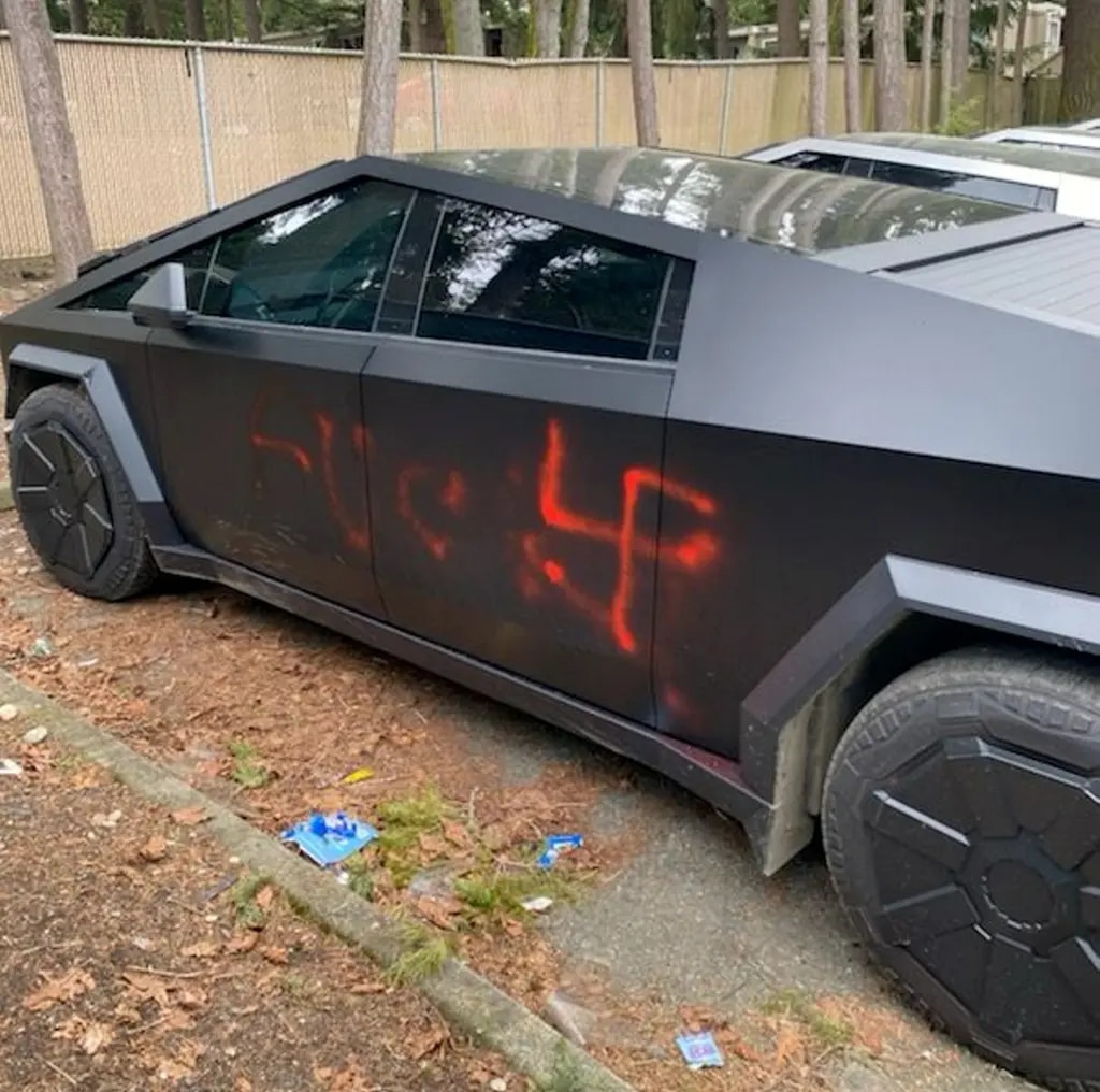 ФБР създаде специален екип за разследване на атаките срещу Tesla