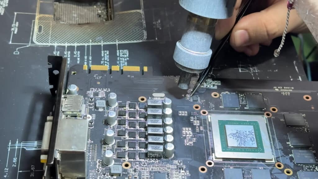 Ентусиасти напомпаха GeForce GTX 970 с 8 GB GDDR5 – производителността се удвои