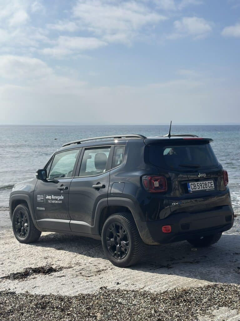 Jeep Renegade 4xe PHEV – Малък, но корав: Истински офроудър или градски хибрид?