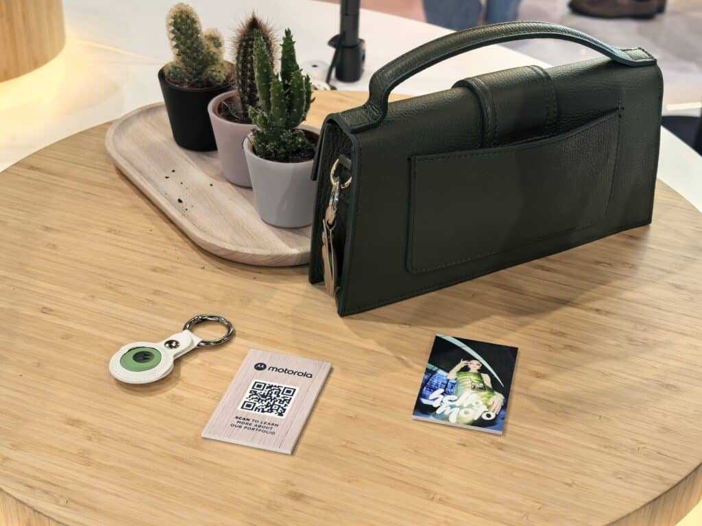 Motorola на MWC 2025: Как AI, умни тракери и сгъваеми екрани ще променят бъдещето на устройствата ни