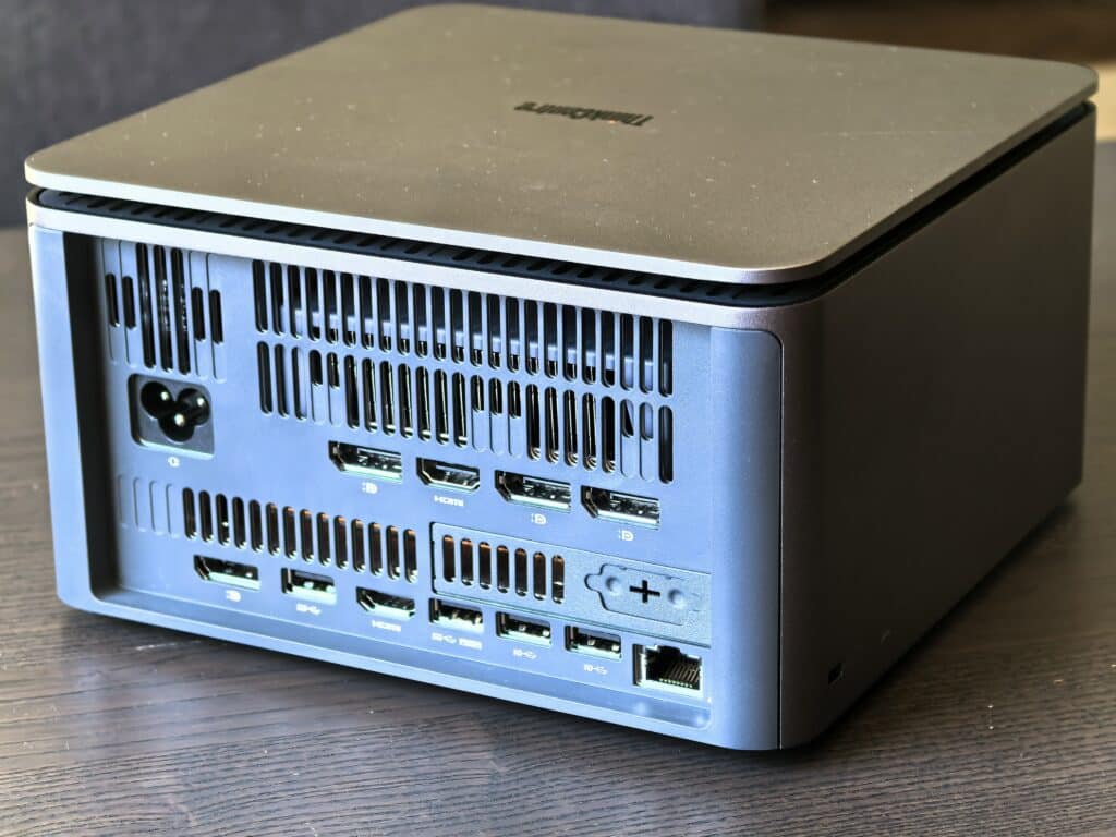 Lenovo ThinkCentre Neo Ultra и ThinkVision T24mv-30 – малкият сетъп с големи възможности