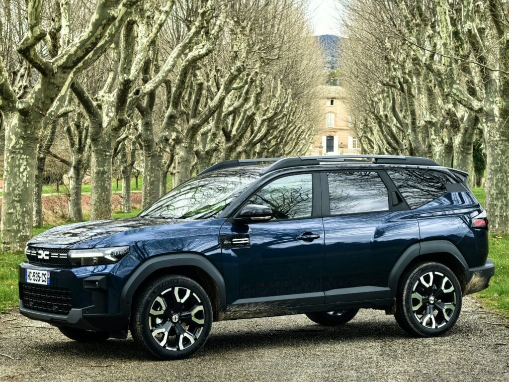 Bigster по френски: простор, технологии и истински Dacia дух