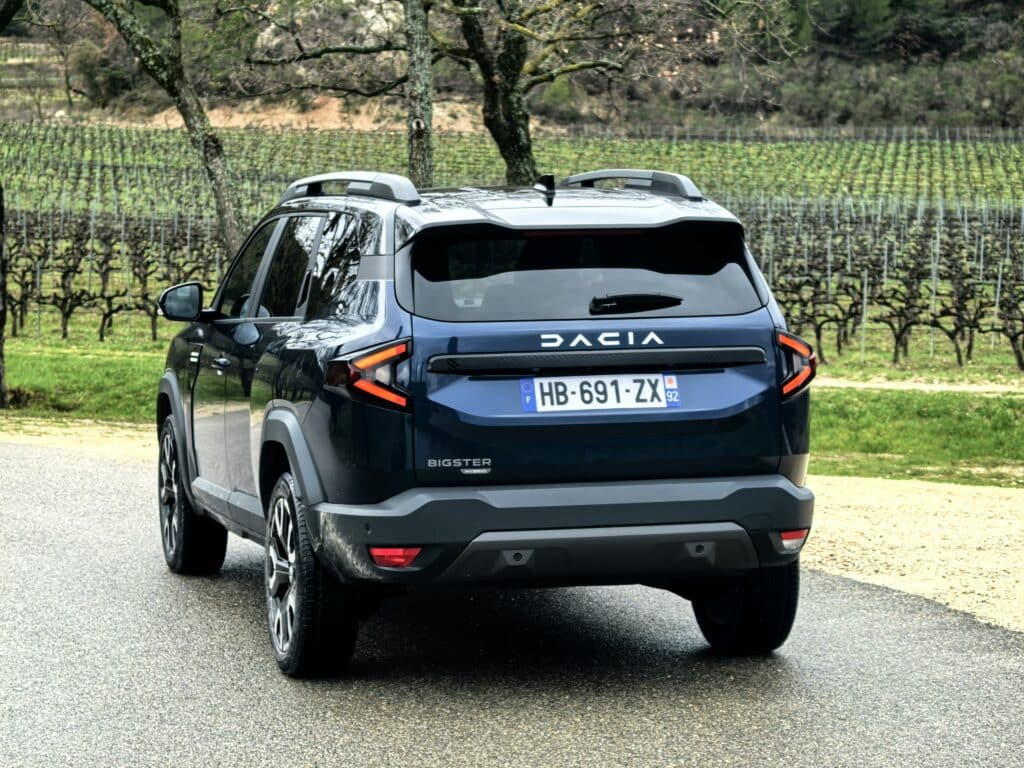Bigster по френски: простор, технологии и истински Dacia дух