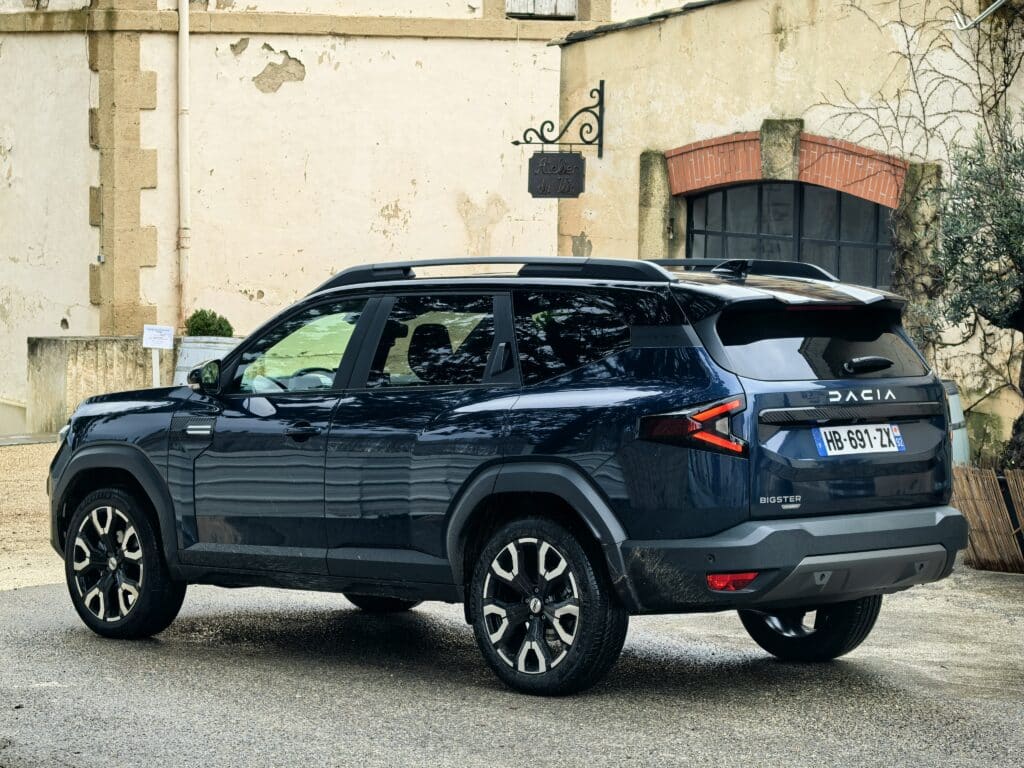 Bigster по френски: простор, технологии и истински Dacia дух