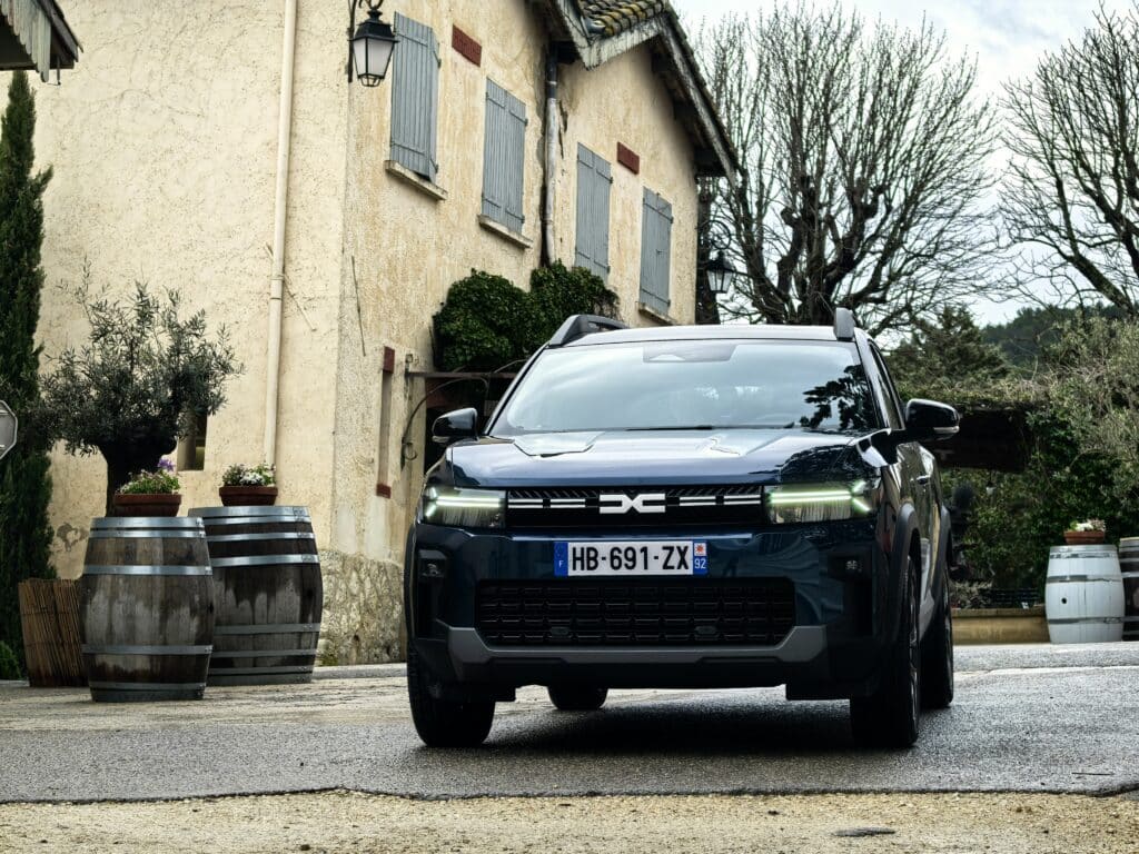 Bigster по френски: простор, технологии и истински Dacia дух