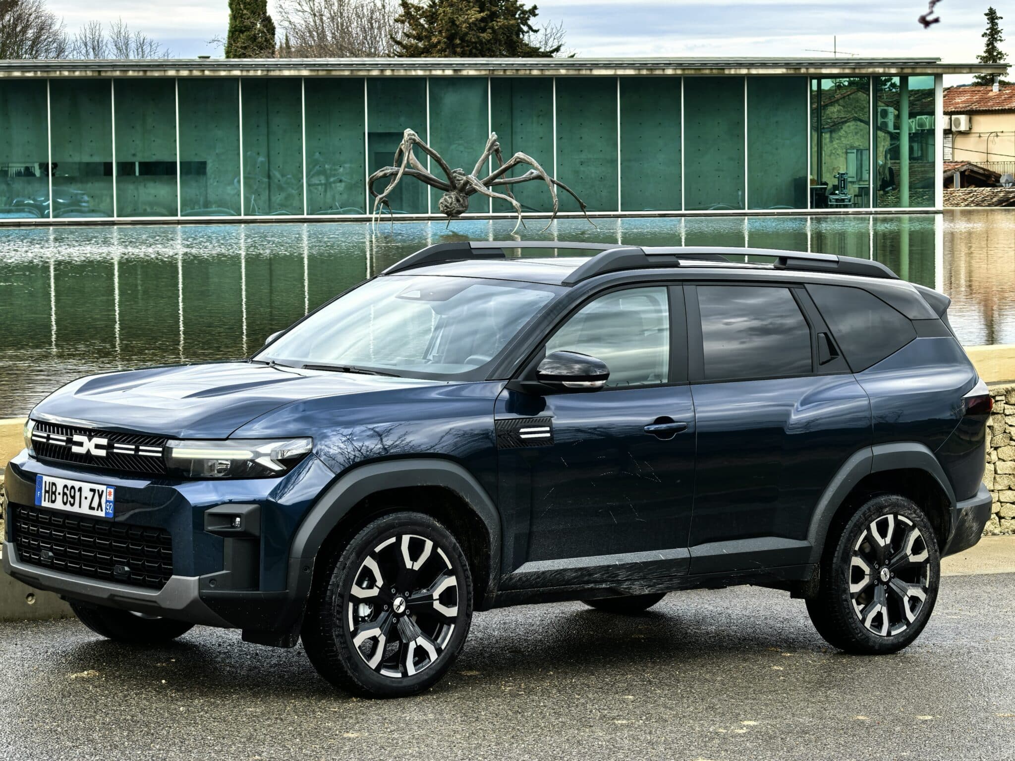 Bigster по френски: простор, технологии и истински Dacia дух