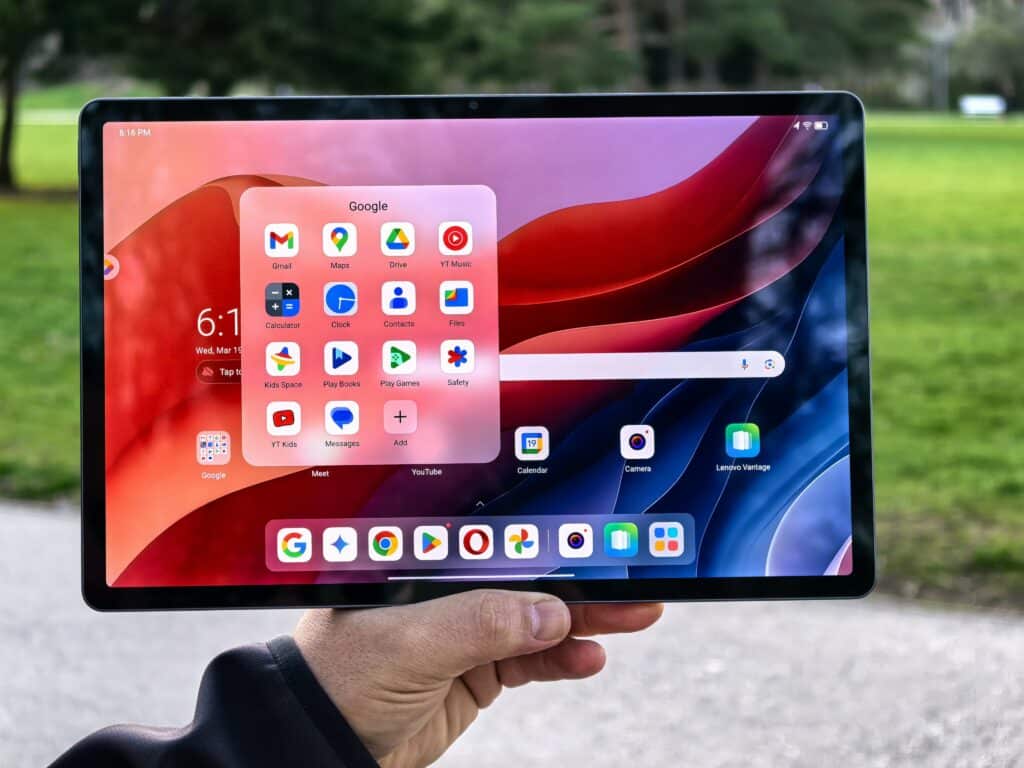 Lenovo IdeaTab Pro – впечатляващ дисплей, мощен хардуер и стилус в комплекта
