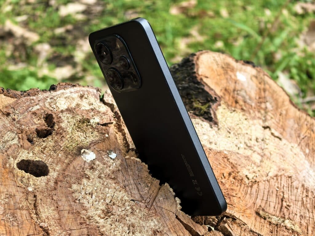 Живот без зарядно: Redmi Note 14 + Xiaomi 165W Power Bank