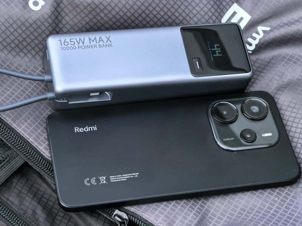 Живот без зарядно: Redmi Note 14 + Xiaomi 165W Power Bank