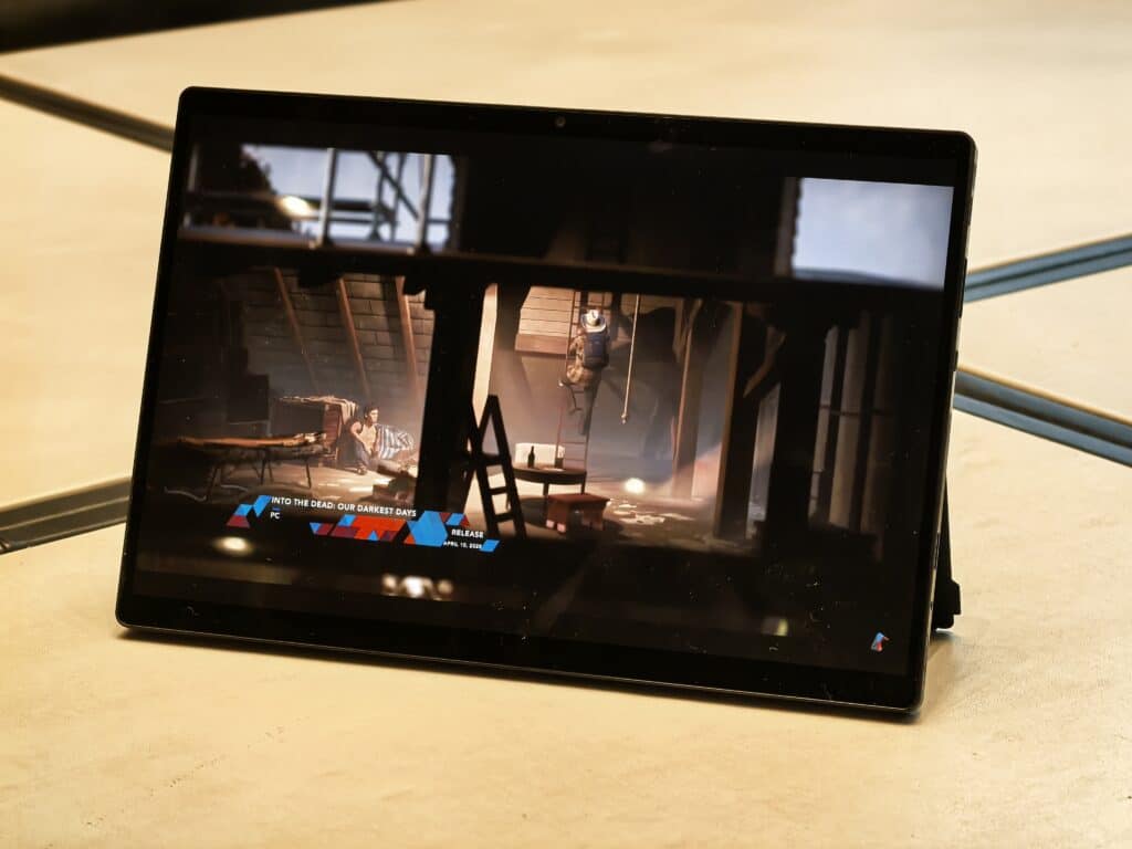 ASUS ROG Flow Z13 (2025) – Таблетът, който изяде геймърските лаптопи