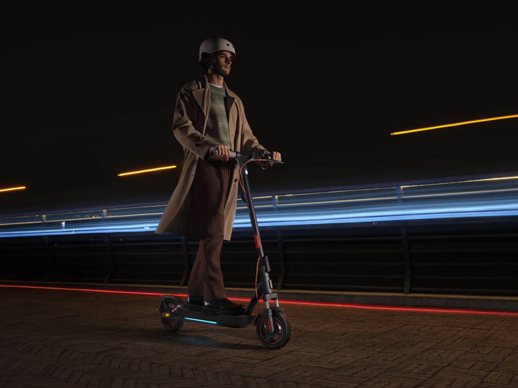Xiaomi Electric Scooter 5 Max: Интелигентно и комфортно градско придвижване