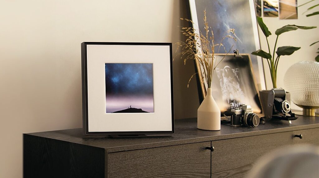 Samsung Music Frame: Рамка за снимки, която звучи по-добре от повечето колони