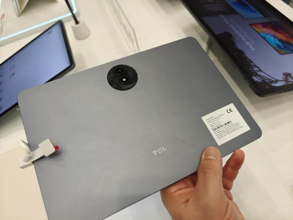 TCL представи таблета NxtPaper 11 Plus с изкуствен интелект и подобрено възпроизвеждане на цветовете