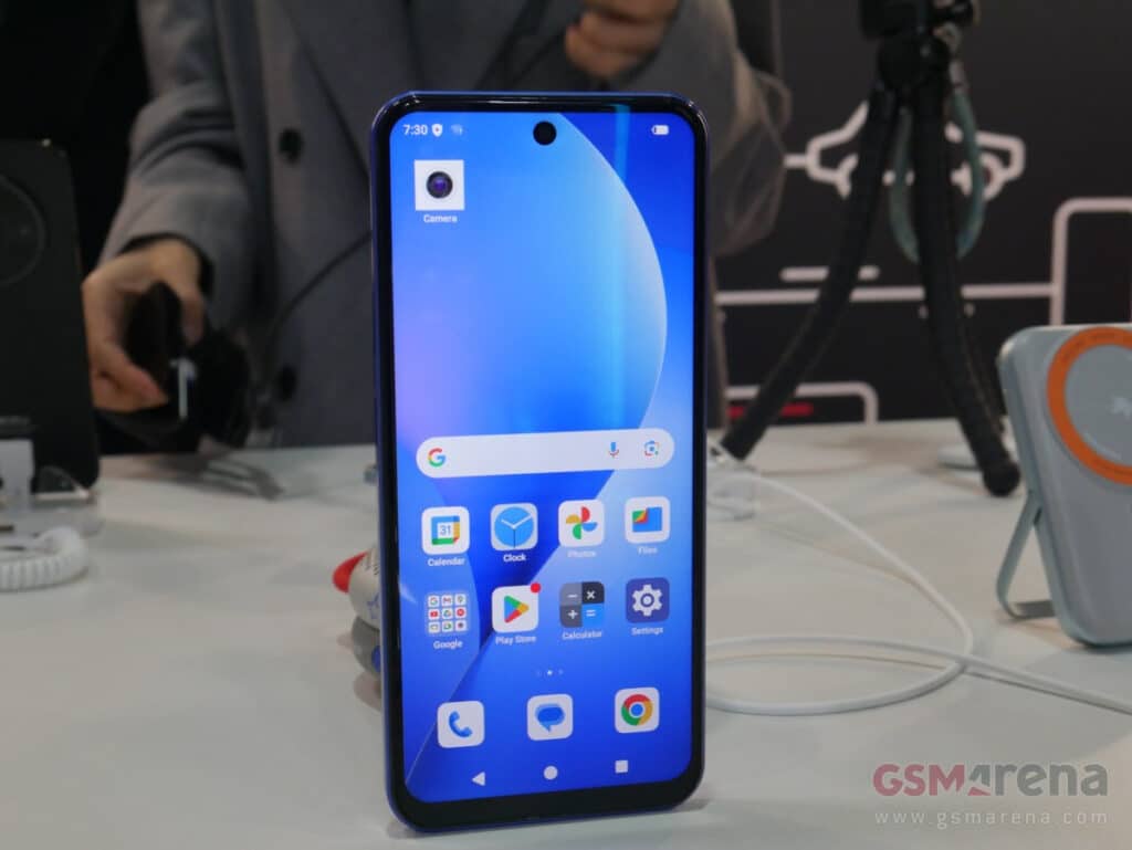 Meizu представи достъпните смартфони Note 22, mblu 22 и mblu 22 Pro