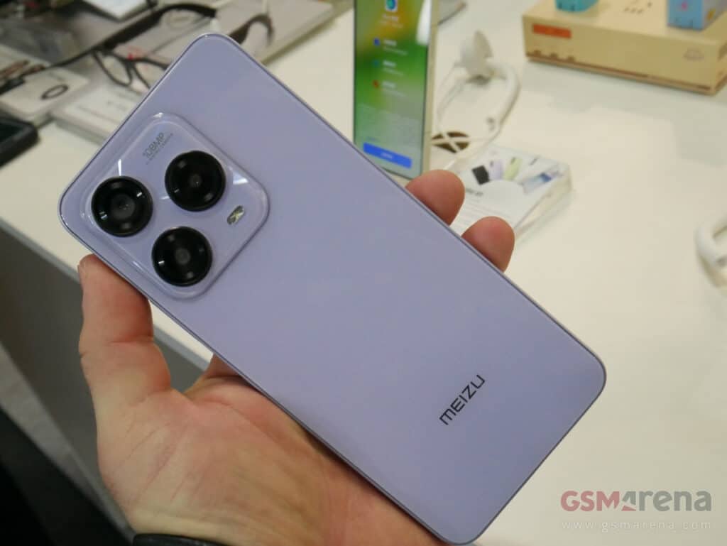 Meizu представи достъпните смартфони Note 22, mblu 22 и mblu 22 Pro