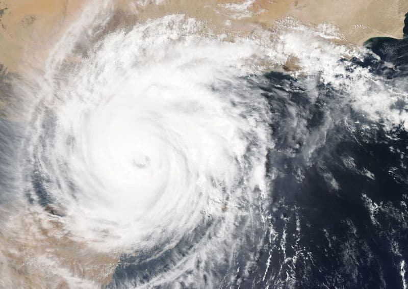 ИИ-системата Aardvark Weather ще замени суперкомпютрите в прогнозирането на времето