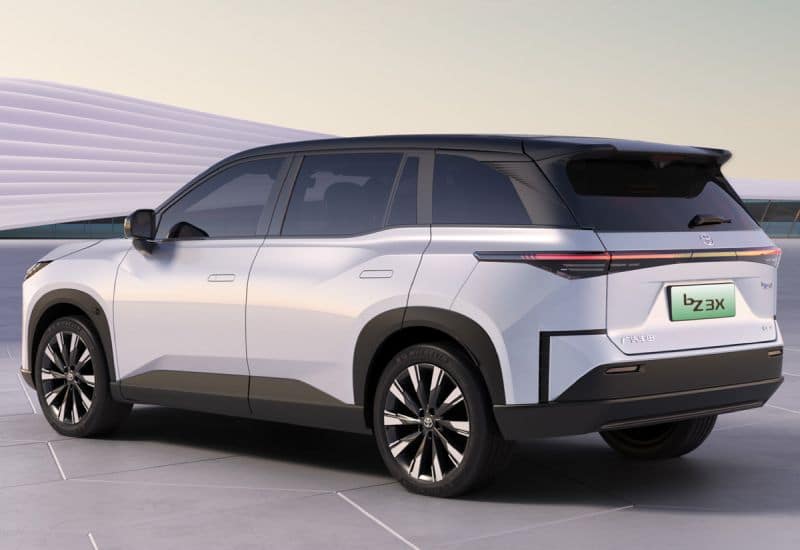 Toyota представи bZ3X – най-евтиния си електромобил досега, който веднага се превърна в хит по продажби