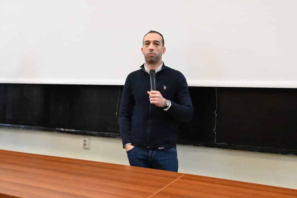 Среща на студентите от специалност „Киберсигурност“ на ТУ с Орен Елимелех и Кирил Григоров