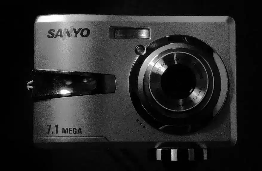 Защо изчезна великият Sanyo: японският бранд, който светът някога обожаваше