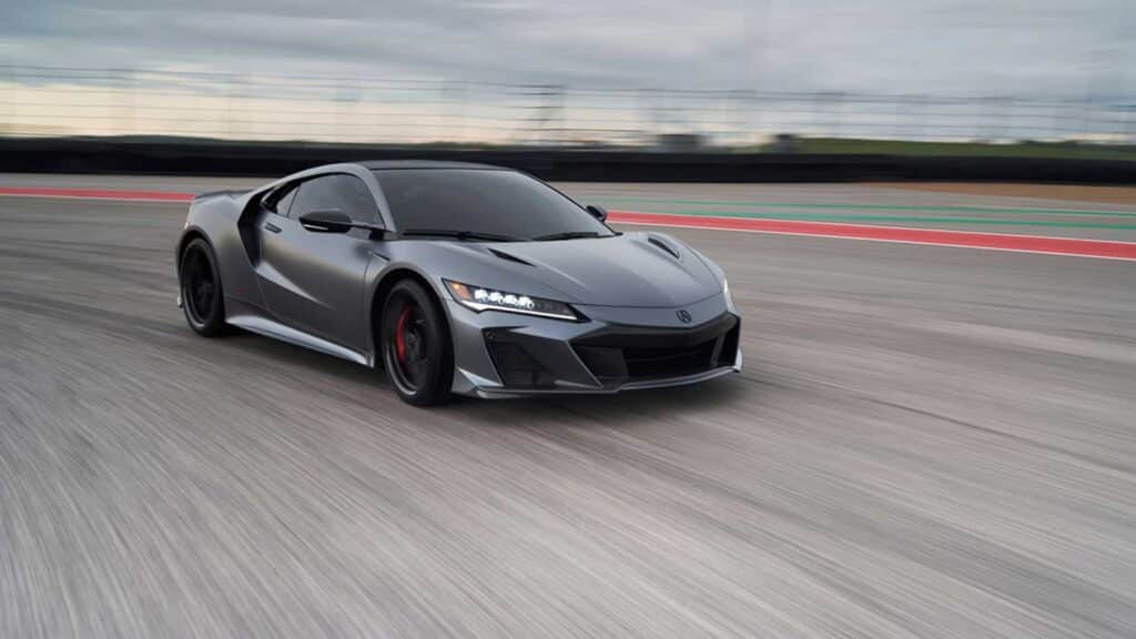 Новите Nissan GTR и Acura NSX ще споделят обща база