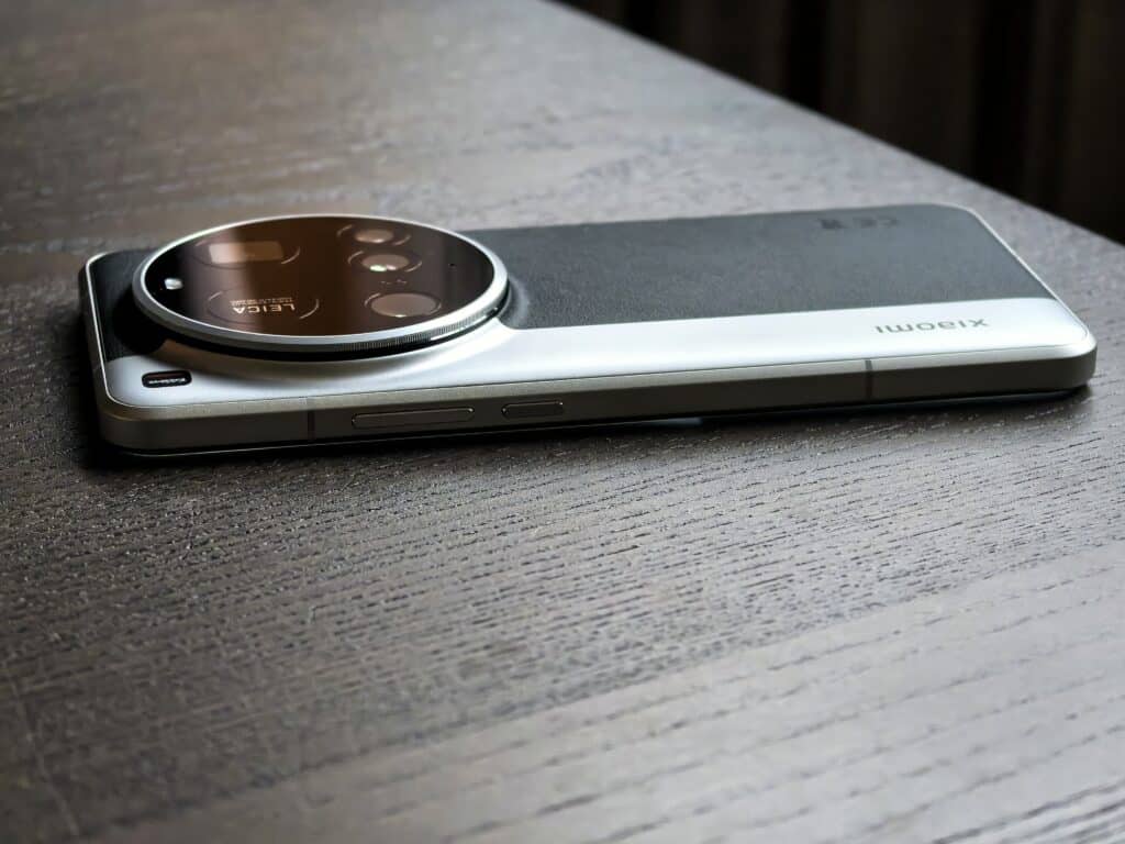 Светлина, скорост, изкуствен интелект: Xiaomi 15 Ultra пренаписва правилата