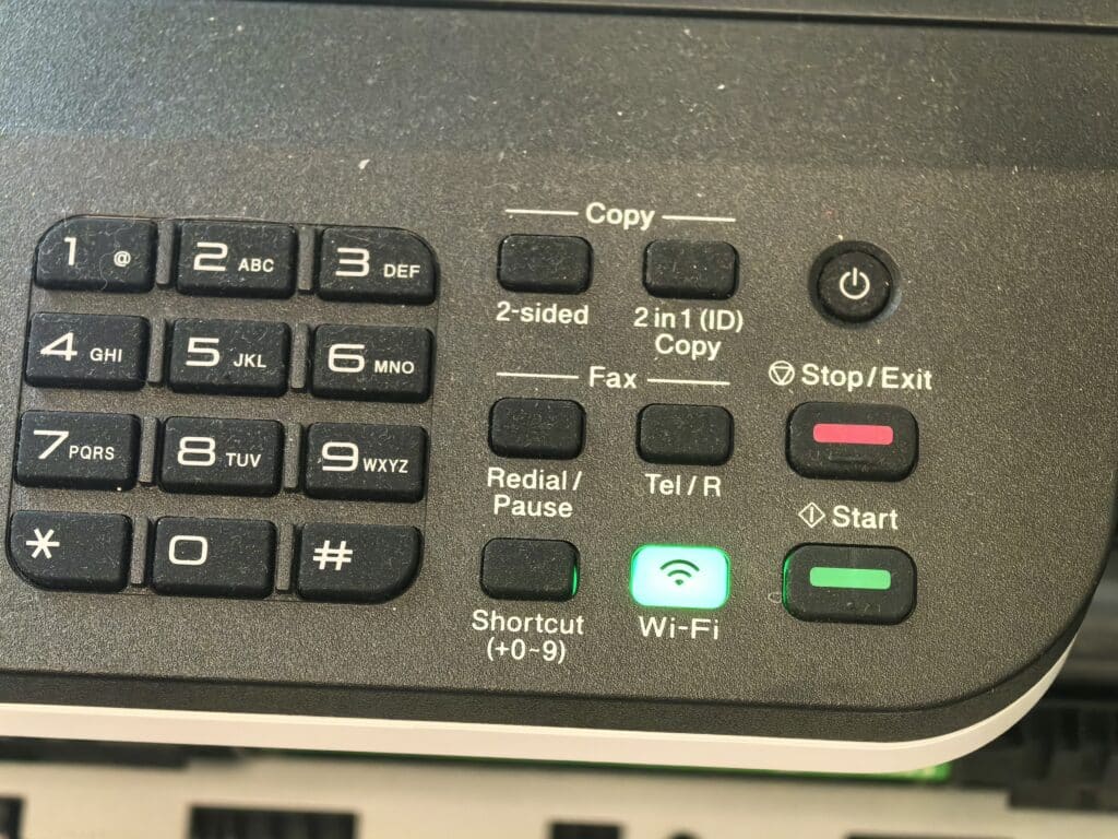 Скорост, тишина и икономичност: Защо Brother MFC-B7810DW е новият фаворит в офиса