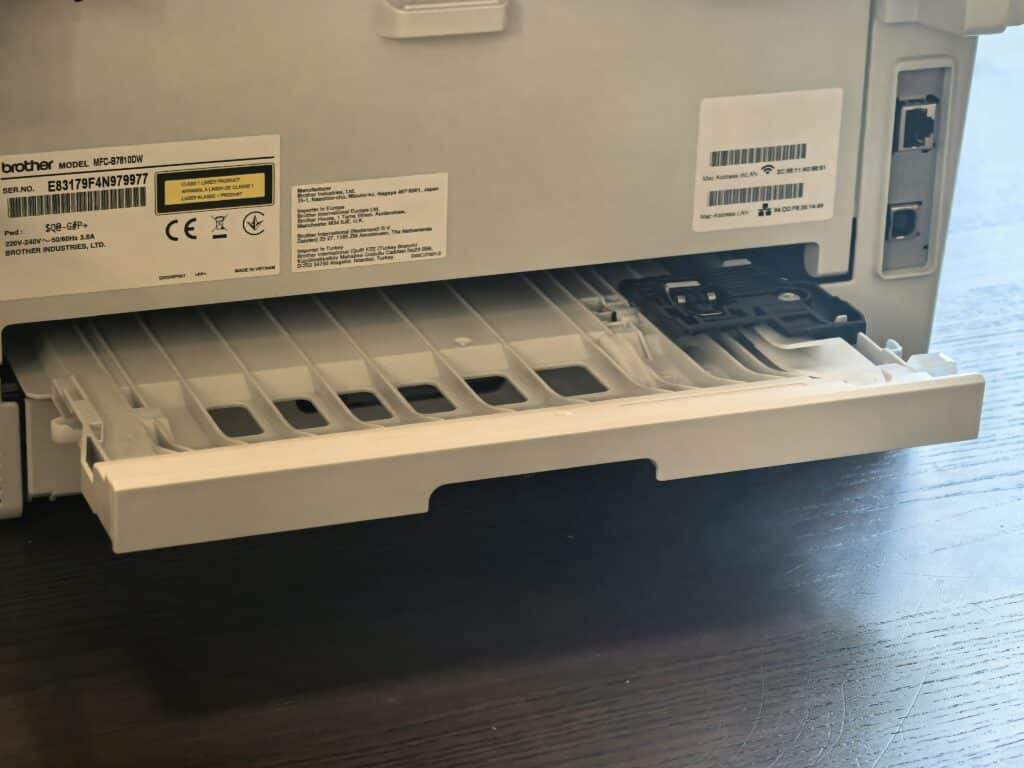 Скорост, тишина и икономичност: Защо Brother MFC-B7810DW е новият фаворит в офиса