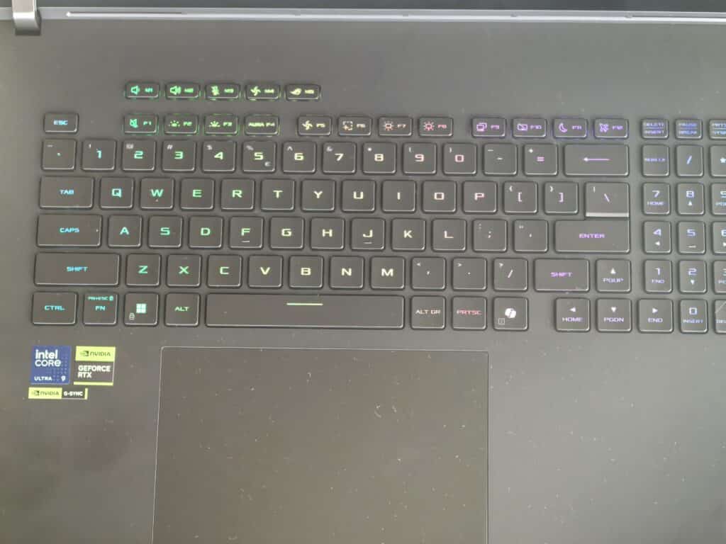 ROG Strix Scar 18 G835L: Не просто лаптоп, а мобилна еволюция на силата
