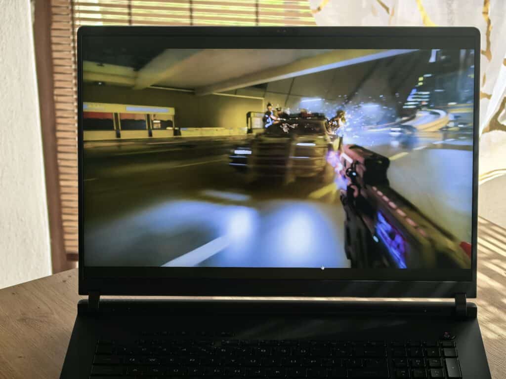 ROG Strix Scar 18 G835L: Не просто лаптоп, а мобилна еволюция на силата