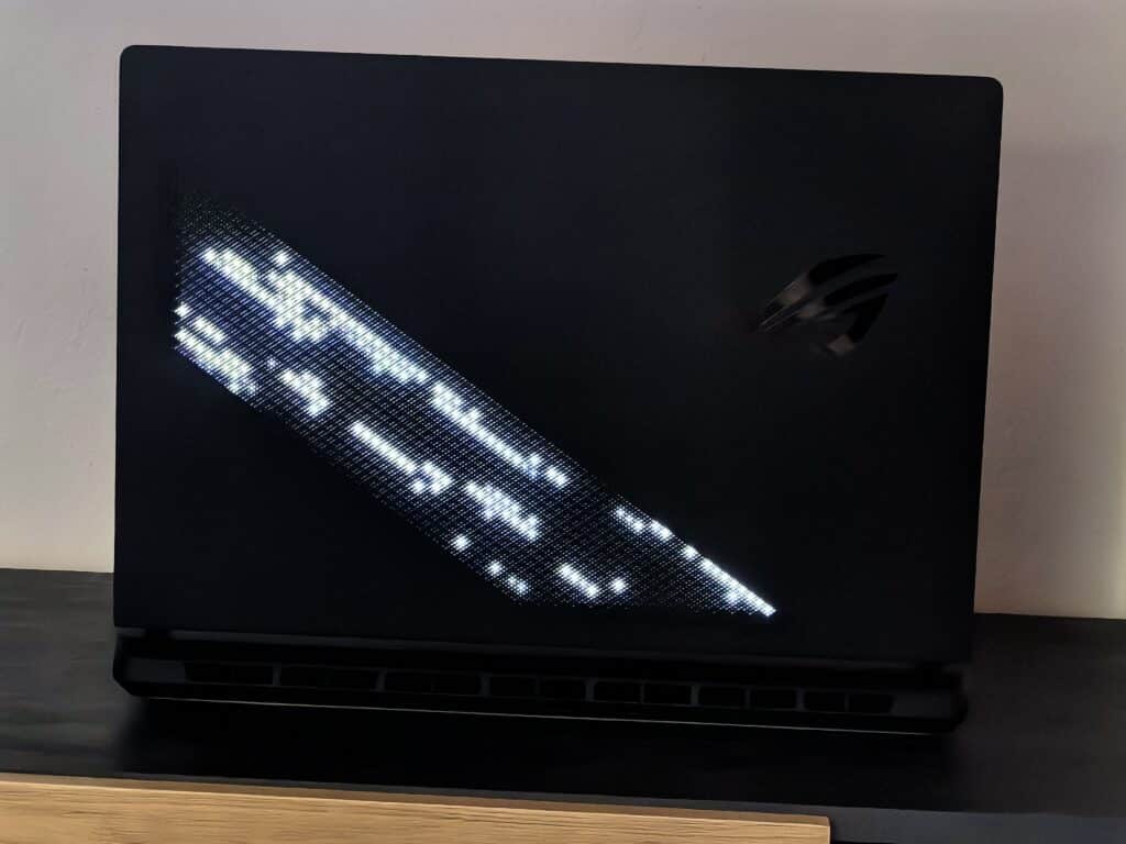 ROG Strix Scar 18 G835L: Не просто лаптоп, а мобилна еволюция на силата