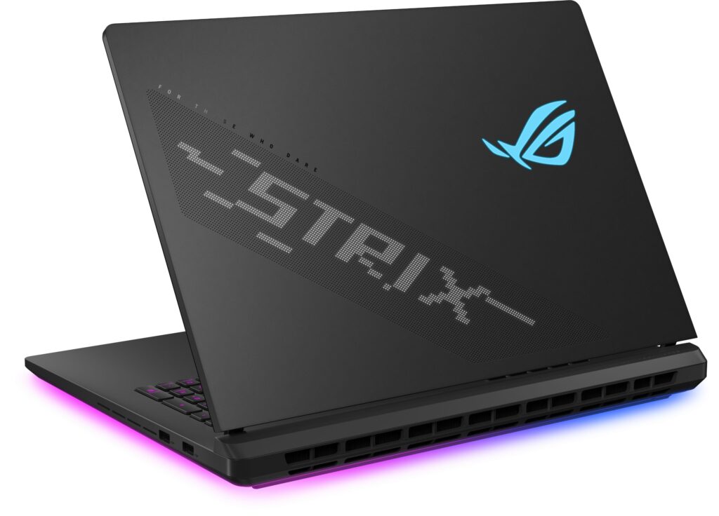 ROG Strix Scar 18 G835L: Не просто лаптоп, а мобилна еволюция на силата