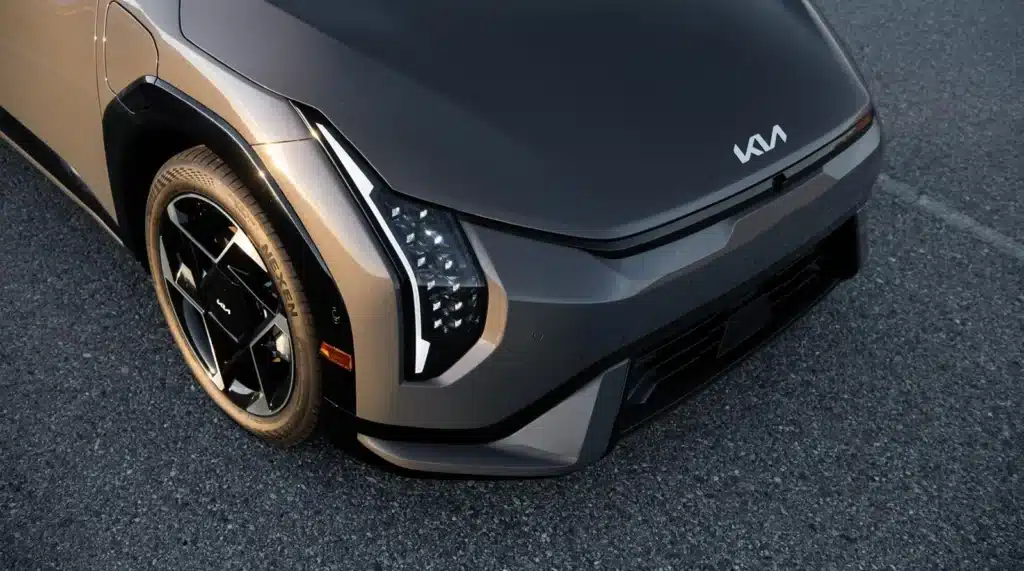 Kia представи конкурент на Tesla Model 3 – електрическия седан EV4 на цена от 000