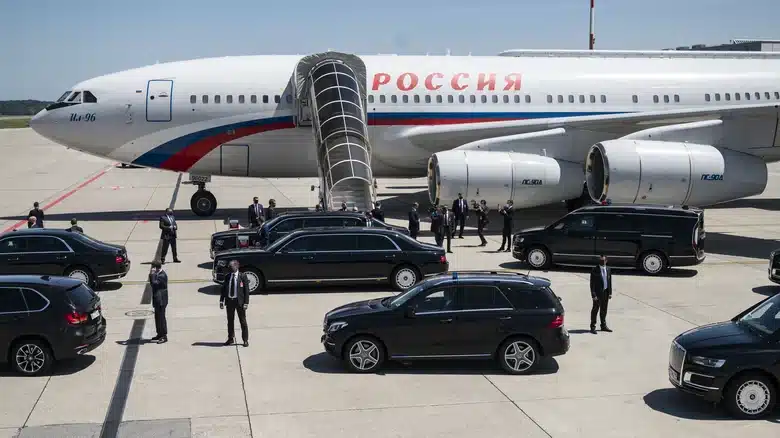Може ли да се прихване обаждането на президента? Митове и факти за сигурността на комуникациите