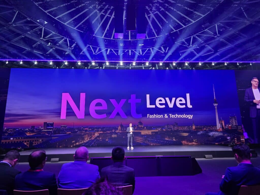 Huawei показва бъдещето на носимите технологии и стила в Берлин