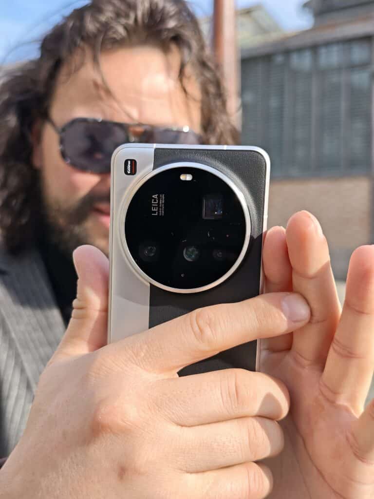 Светлина, скорост, изкуствен интелект: Xiaomi 15 Ultra пренаписва правилата