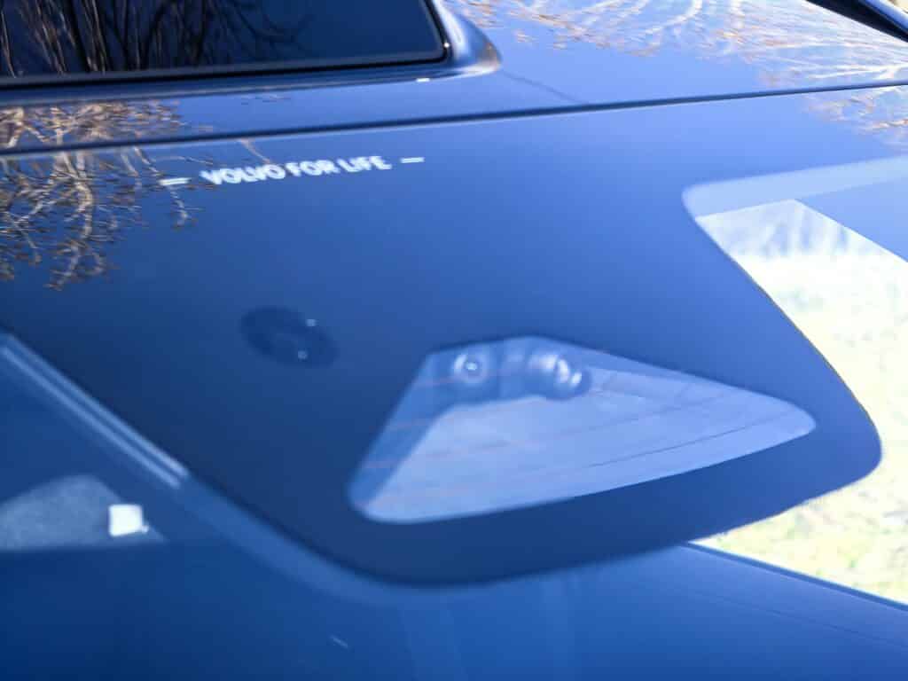 Volvo EX90: Мозъкът на NVIDIA, душата на Скандинавия