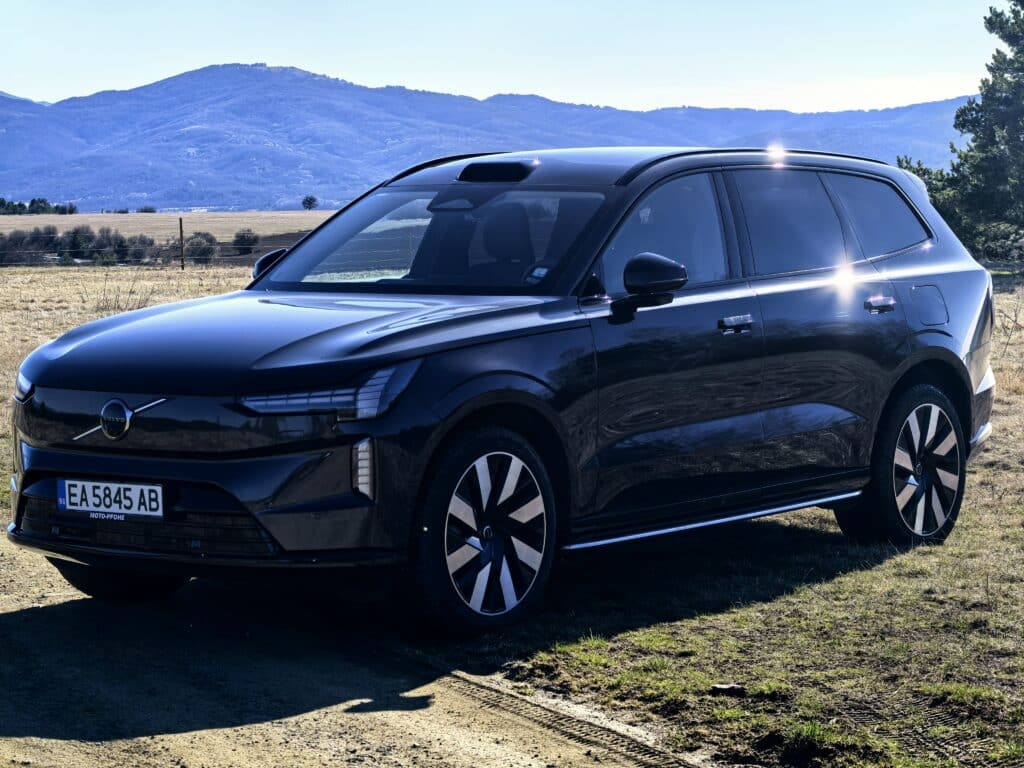 Volvo EX90: Мозъкът на NVIDIA, душата на Скандинавия