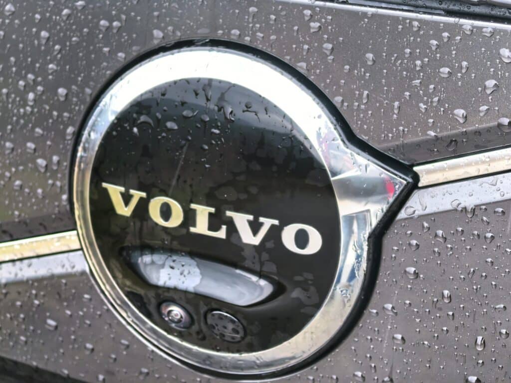 Volvo EX90: Мозъкът на NVIDIA, душата на Скандинавия