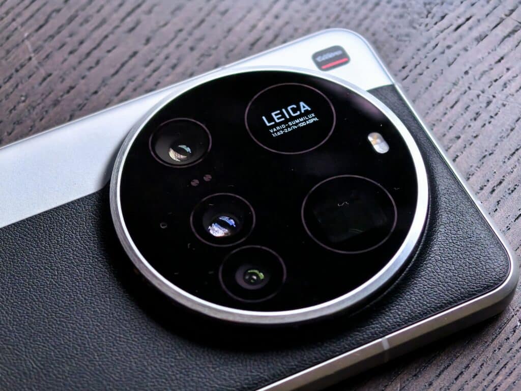Светлина, скорост, изкуствен интелект: Xiaomi 15 Ultra пренаписва правилата