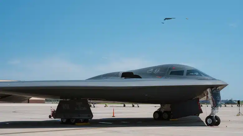 Кое прави 13-тонната бомба BUNKER BUSTER BOMB толкова разрушителна