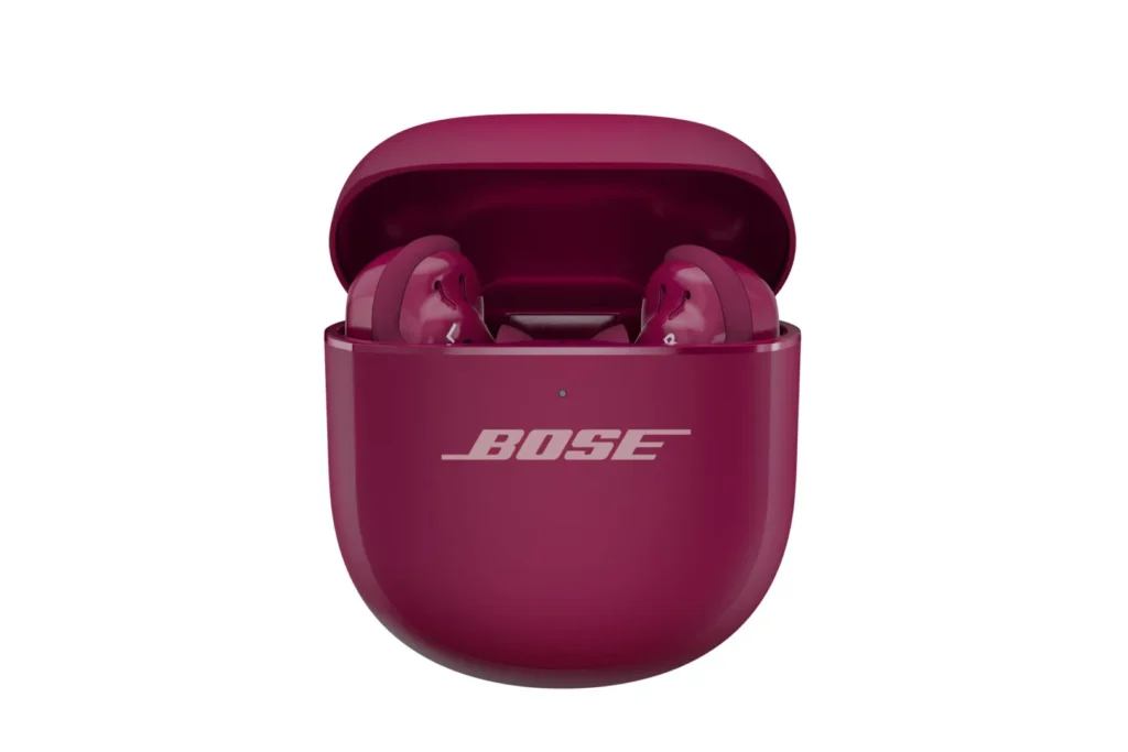 Bose добави изкуствен интелект и безжично зареждане към своите премиум слушалки QuietComfort Ultra