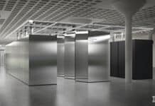 IBM ще създаде първия в света модулен квантов компютър с 200 логически кюбита и вградена корекция на грешки